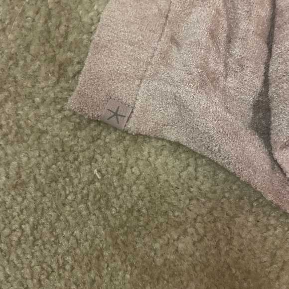 Barefoot dreams Doleman style cardigan - Picture 4 of 5